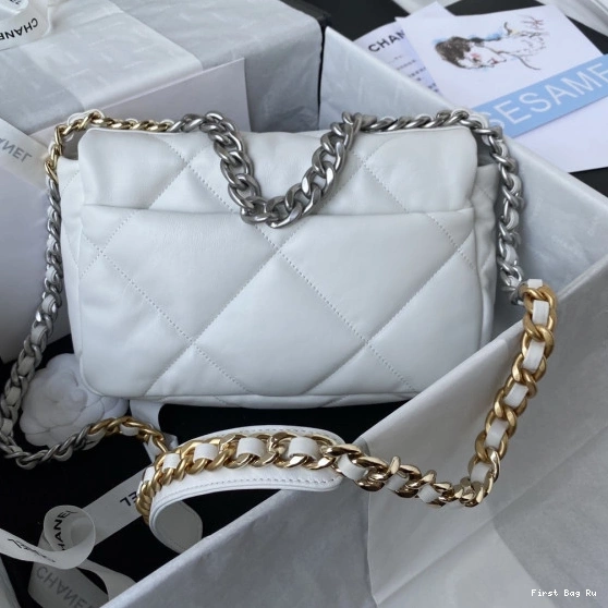 Firstbag Ru 19 CHANEL Handbag-26CM  0710
